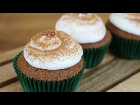 Gingerbread Cupcakes | 12 Days of Xmas Baking | sweetco0kiepie