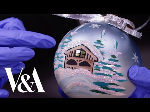 Unboxing Christmas baubles | V&A