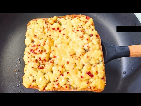 Garlic Bread / How to make Cheese Garlic Bread at Home