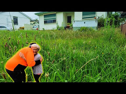 SHOCKING OVERGROWN Lawn Gets TRANSFORMED For Elderly Married Couple | Free Lawn Mowing Makeover