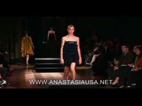 Undercover SS 2007 Runway Fashion Show (Part 2 of 2)