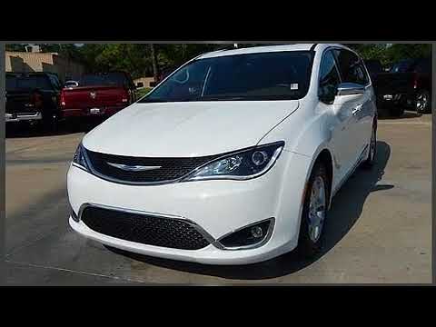 2018 Chrysler Pacifica Limited in Tulsa, OK 74133