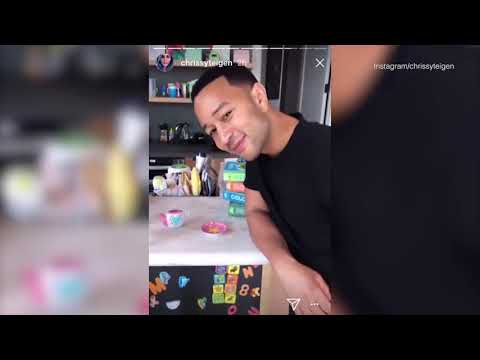 Family fun! Chrissy Teigen & John Legend paint with their kids