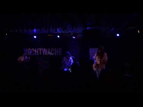 The Coathangers - Stranger Danger (live)