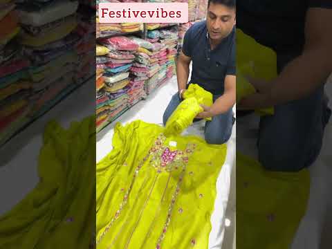 #festivevibes #trendysuits #organzasuits #bottomwork#handwork