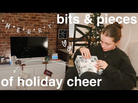 cozy home vlog 🎄 decorating my apartment for Christmas & wrap presents with me