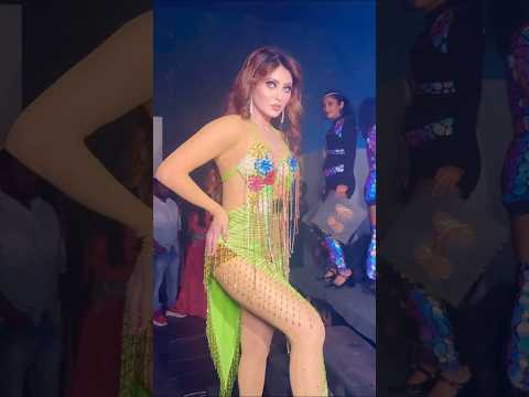 Urvashi Rautela Sexy look 😍😍😍🔥🔥 #urvashirautela #hotlook #sexy #shorts #shortvideo #youtubeshorts