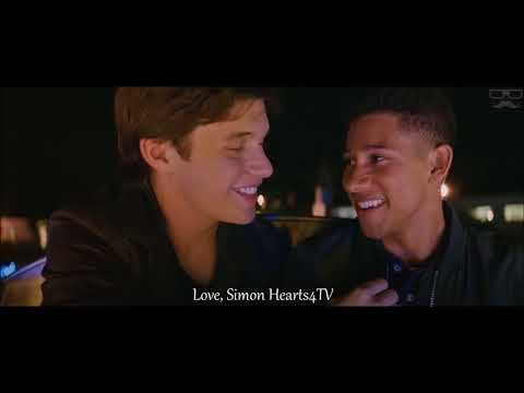 Love, Simon Kiss