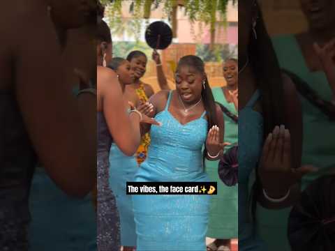 When African Queens unite it's alway a vibe #wedding #ghanaianwedding #asoebi #kente #baddies #dance