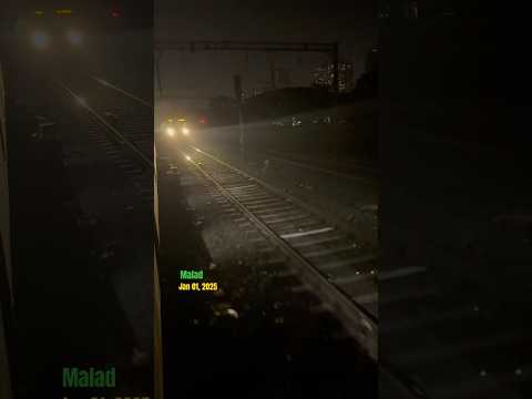 NIGHT JOURNEY TO MALAD #Malad #journey #train  #Mumbai #india #ticket #pasenger #station #railway