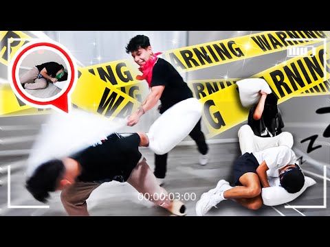 BLINDFOLDED PILLOW FIGHTS 1V1 (He got slept)