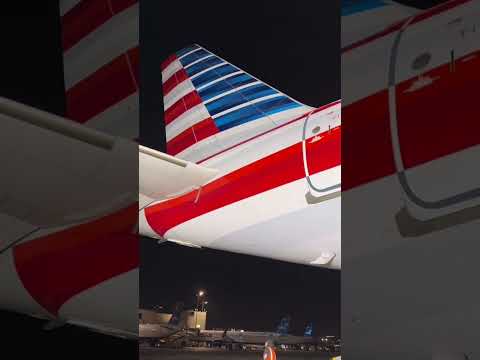 How Aircraft get Cleaned and Why they get dirty.