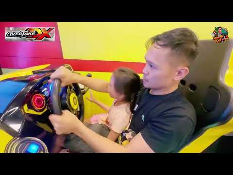 Playing Arcade Overtake DX | FUNtastic PLAYces # 08