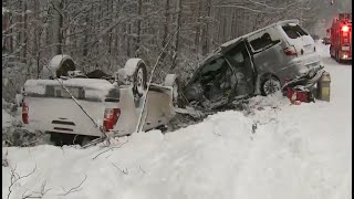 【雪道事故】層雲峡近くの国道で車2台が正面衝突 男性1人死亡…1台はひっくり返り もう1台は助手席むき出し…路面は圧雪状態 吹雪いていた 北海道上川町