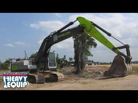 zoomlion excavator preparing for working on the toll road Project site