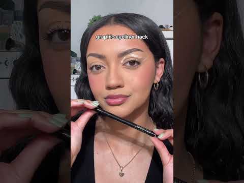 Graphic eyeliner hack