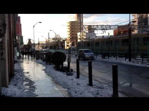 雪の日の中央線(荻窪駅)