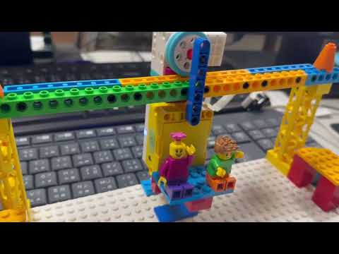 LEGO SPIKE essential Cable Car Build