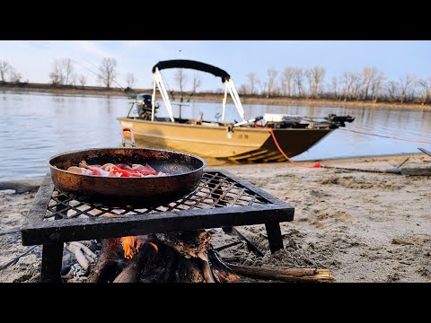 3 Days ALONE on the River!! (Day 1 Catch and Cook)