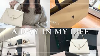 【Vlog】总计超过60万日元💸冬季奖金前挥霍的白领日常❄️Valextra Idide购买✨Ami Paris♥️Iddy迷你储物容量，使用报告👜我的包里有什么？