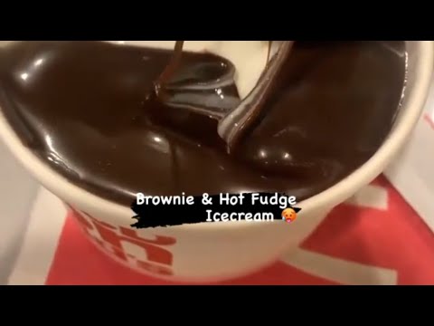 Brownie & Hot Fudge Icecream ❤️Tag & Share with your 👨‍👨‍👧‍👧Squads🤩