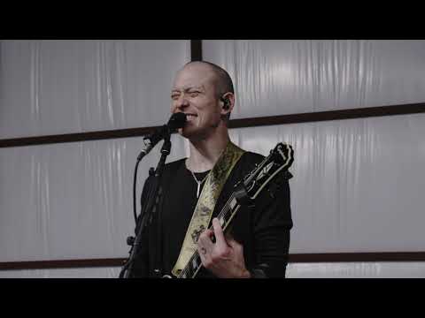 Trivium - "In The Court Of The Dragon" (Live from The Hangar)