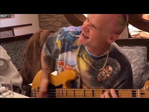 Flea Playing One Of His Best Bass Lines!