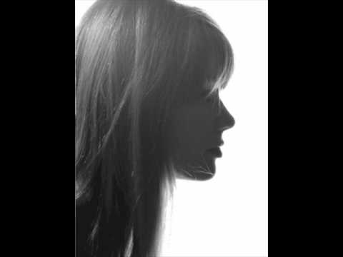 Françoise Hardy - "Effeuille-moi le coeur"