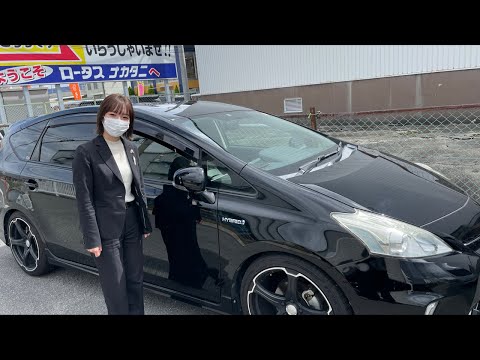 プリウスαの車内から…