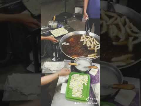 東港美食｜瑞字號旗魚黑輪｜在地飄香20幾個年頭，來東港觀光必買排隊美食