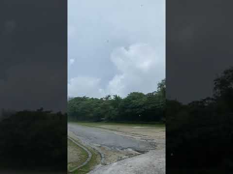 竹富島スコール　お天気雨