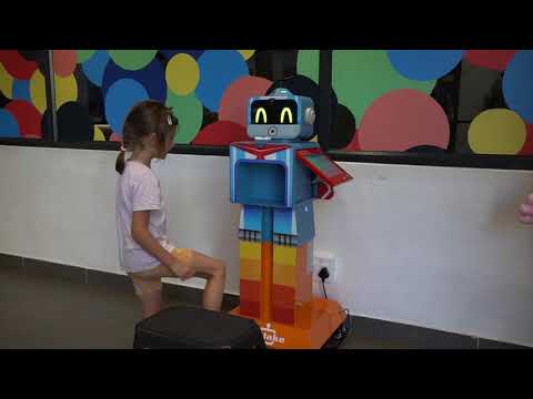 Welcoming Ben, the Ipic Play Robot