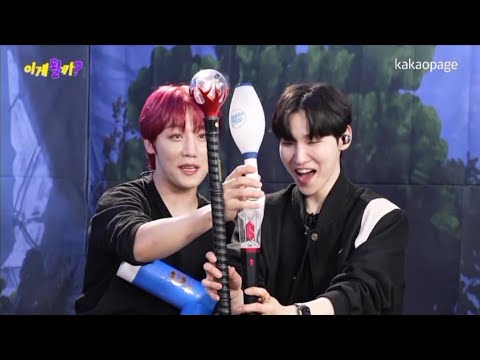 MCs' reaction to Dreamcatcher's lightstick and robe