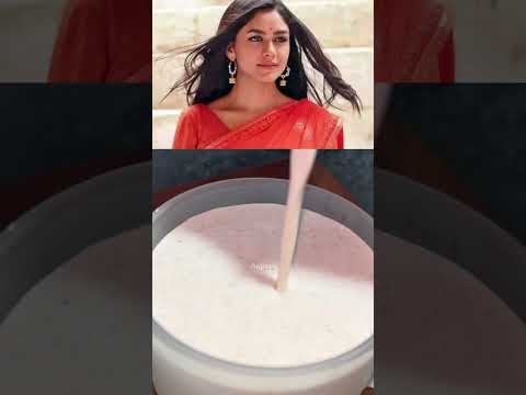 म्रुनाल ठाकुर का फेवरेट स्मूदी | Mrunal Thakur Favourite Blueberry Smoothie | Smoothie | #shorts