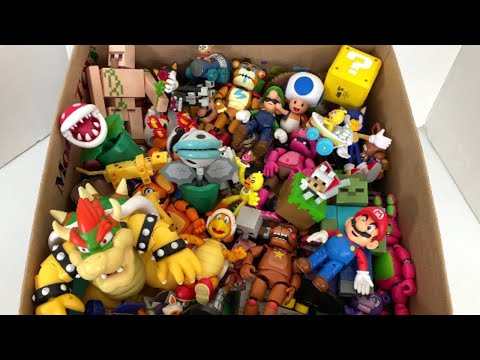 Best Toys for Christmas Gift Bowser Mario Blue Toad Iron Golem Bone Piranha plant luigi ocelot chica