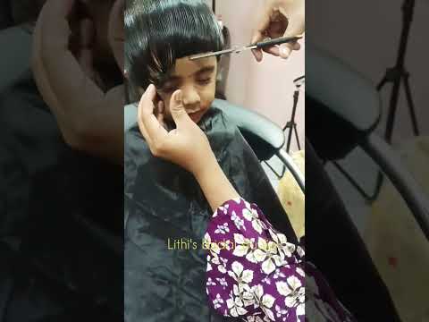 bob haircut at parlour//bob haircut//bob haircut for girls #shorts #youtubeshorts