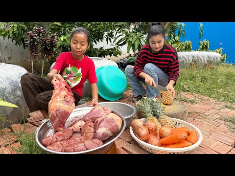 Mother and daughter cooking: Beef heart, beef kidney cooking