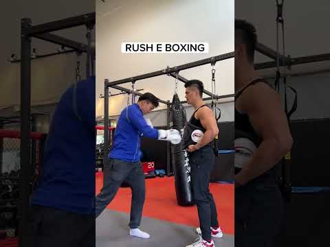 One of us is having fun, one of us isn’t… #rushe #boxing