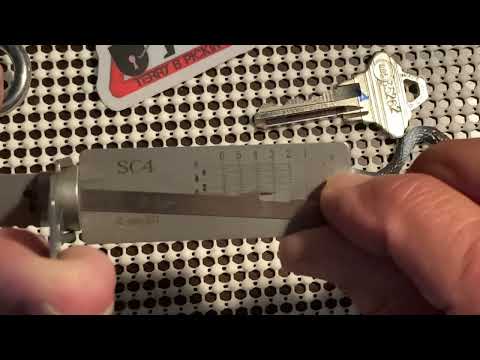 #2886 Ilco Lock Smith padlock