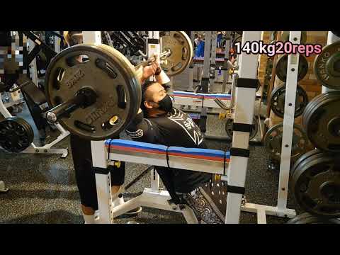 バーベルショルダープレス140kg20reps