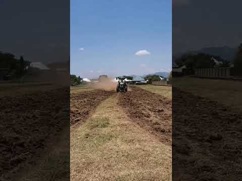 Weichai lovol 90hp tractor 4wd demonstration