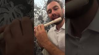 What makes Native American style flutes easy!