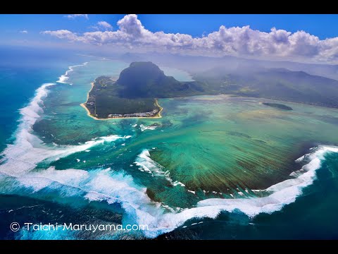 🏝️天国のモデルと呼ばれた景色（海中の滝）