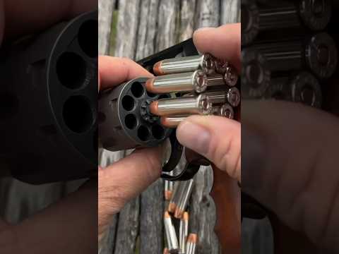 Loading Revolver Moon Clips (S&W model 327 8 shot)