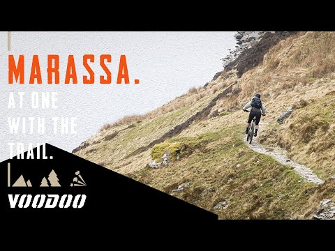 Voodoo Marassa Hybrid Bike | Halfords UK