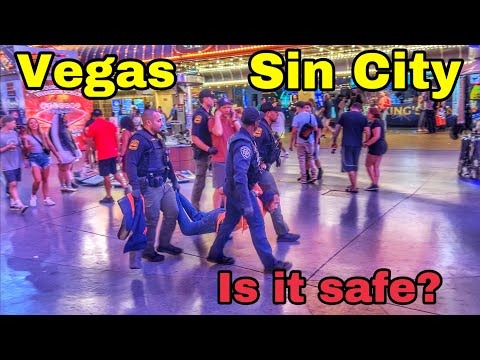 Las Vegas Sin City  is it safe? walking around the famous Fremont Street Downtown