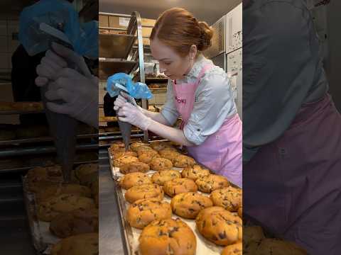 POV: you own a viral cookie shop 😳 #bakerlife #bakeryowner #cookies