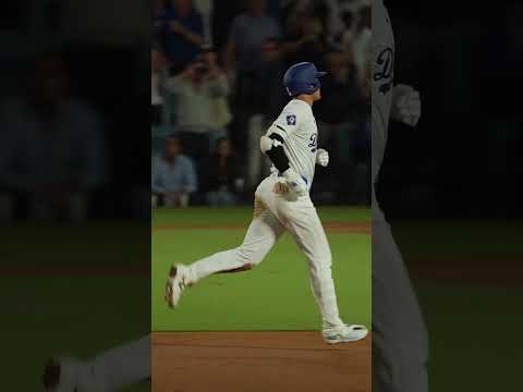 Shohei Ohtani walk-off grand slam to join the 40/40 club! #dodgers #sports #losangeles #history