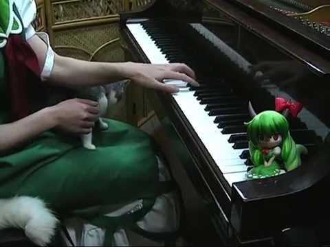 くぅちゃんと即興ピアノ - Improvisation with Ku-chan (my cat on the piano) -