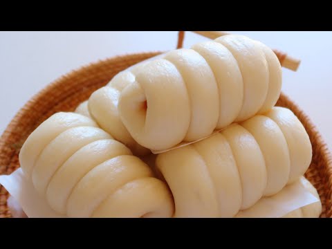 Steamed Sausage Buns 蒸香肠包，暄软Q弹，快来试试吧